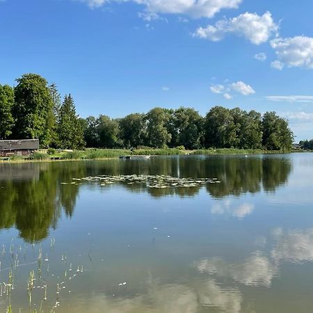 Modern Eingerichtet-Stadtnah-Ferienwohnung Mit Geschirrspueler Und Waschmaschine Friedland  Zewnętrze zdjęcie